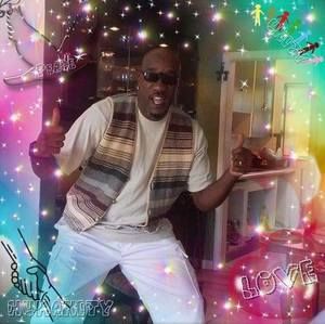 Meet your Posher, Tomas nelson